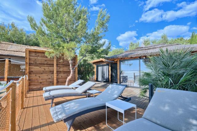 Golden Haven Luxe Bungalow Resort 무르테르 외부 사진